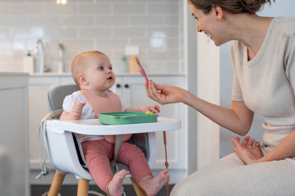 Baby led weaning vs purees Australia: an honest mum's guide